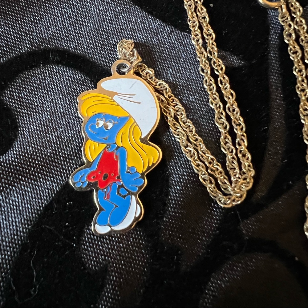 SMURFETTE 1985 Vintage Necklace